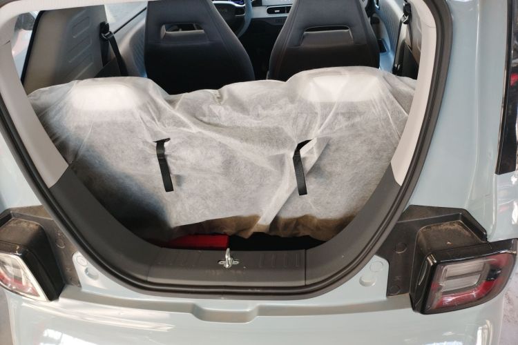 吉利银河 2025款 210km 熊猫卡丁机舱底盘23