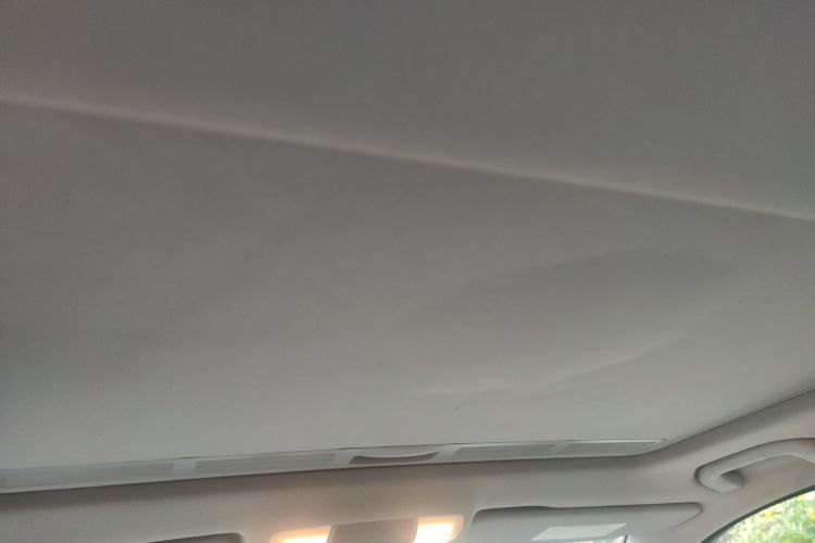 奔驰C级 2011款 C 200 CGI 时尚型局部细节22