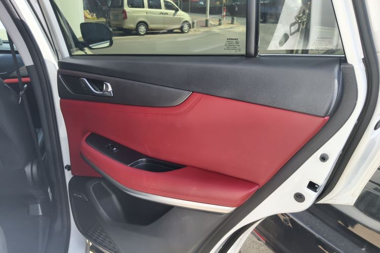 长安CS75 2023款 畅享版 1.5T DCT豪华版中控内饰7006