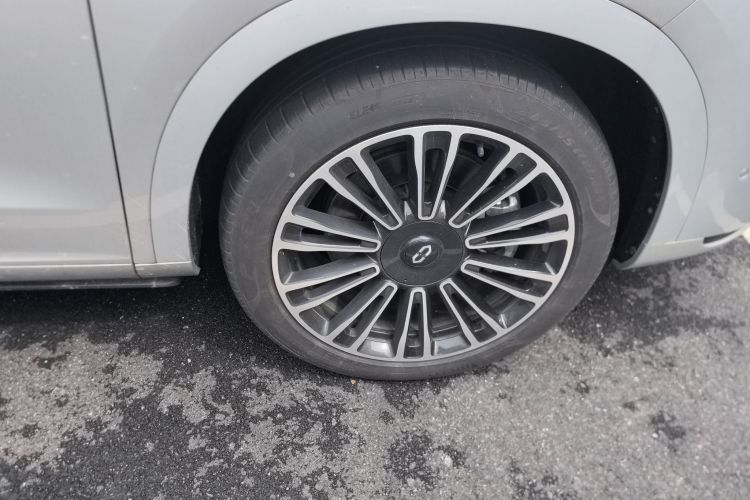 鸿蒙智行 问界M7 2024款 1.5T 后驱Plus版 5座车身外观6007