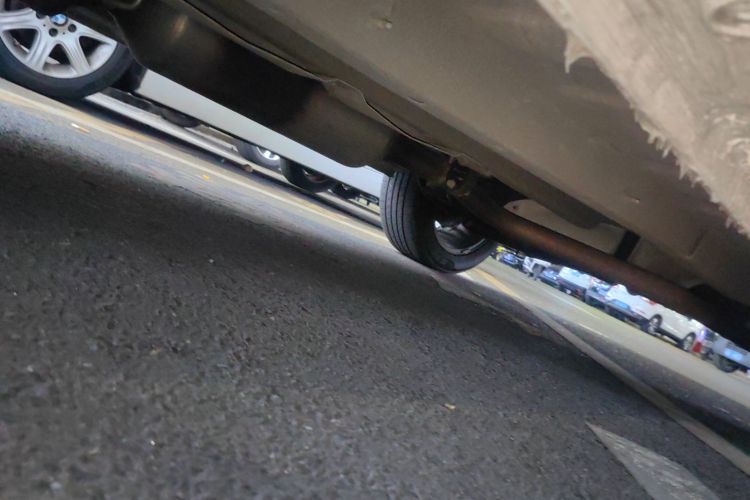 捷途X90 PLUS 2021款 1.6TD DCT别墅 5座局部细节9004