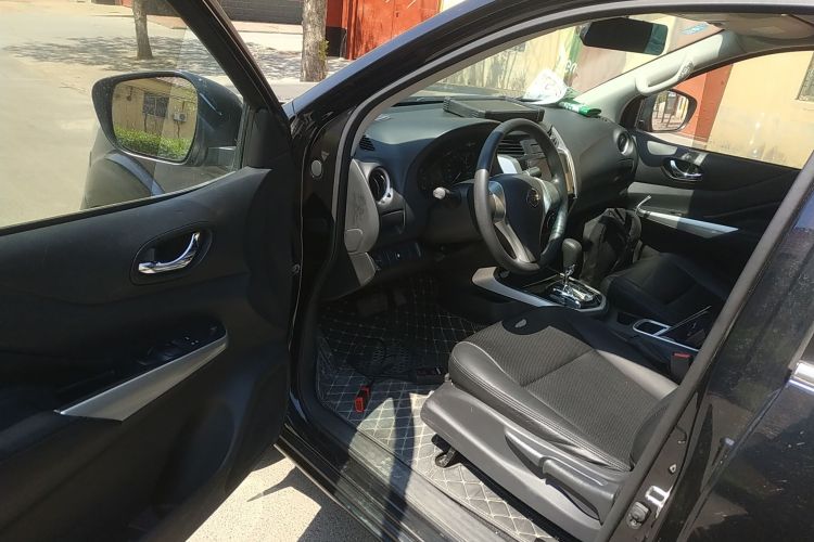 日产 纳瓦拉 2017款 2.5L自动两驱豪华版QR25中控内饰7003