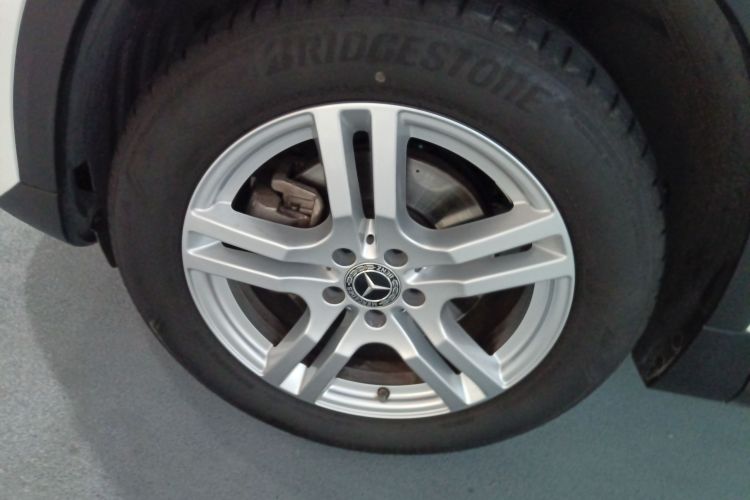 奔驰GLA 2023款 GLA 200车身外观6005