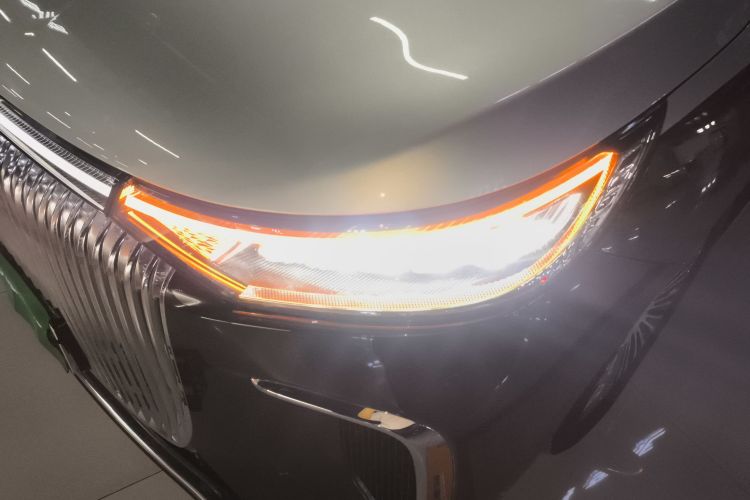 岚图汽车 岚图梦想家 2025款 PHEV 四驱旗舰乾崑版局部细节36