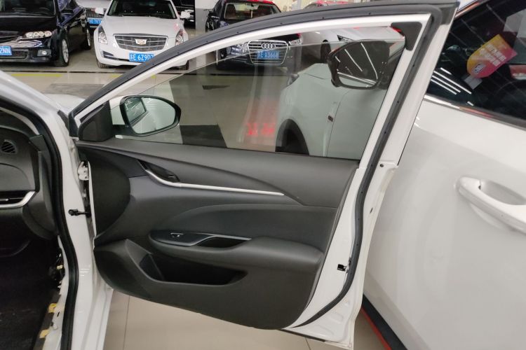 别克 英朗 2019款 18T 自动互联精英型 国VI中控内饰42