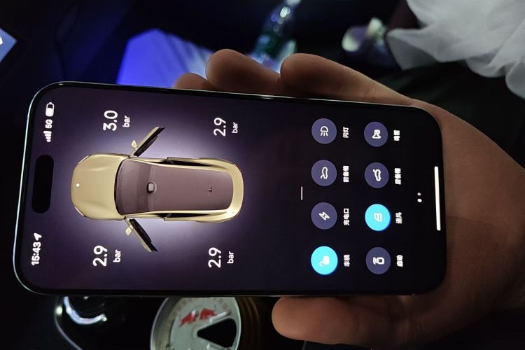 小米汽车 小米SU7 2024款 后驱超长续航高阶智驾Pro版中控内饰7001