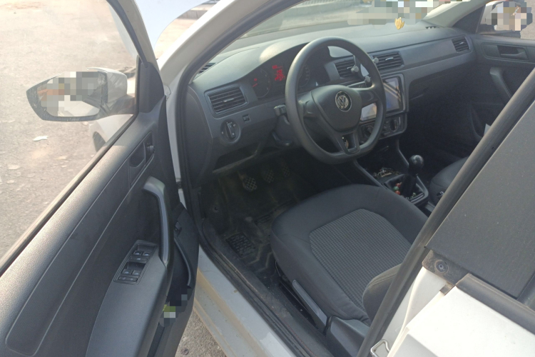 大众 桑塔纳 2016款 1.4L 手动风尚版中控内饰7003