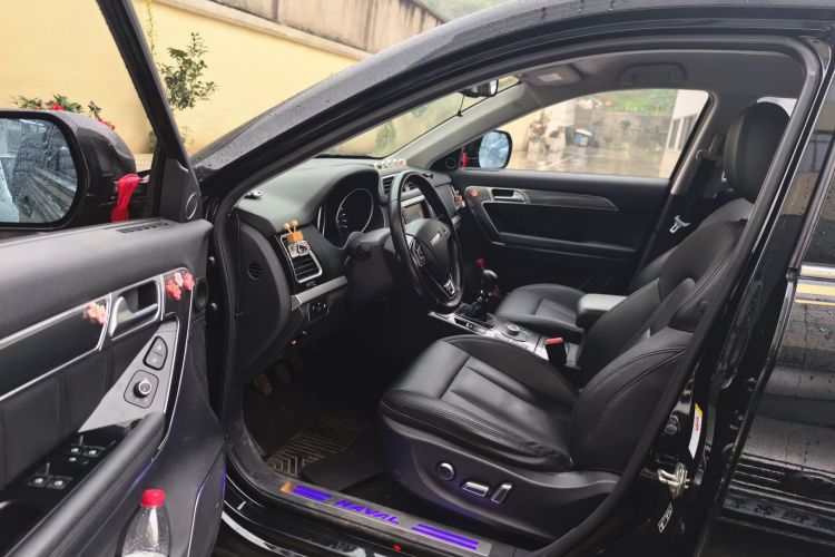 哈弗H6 Coupe 2015款 蓝标 2.0T 手动两驱精英型中控内饰20