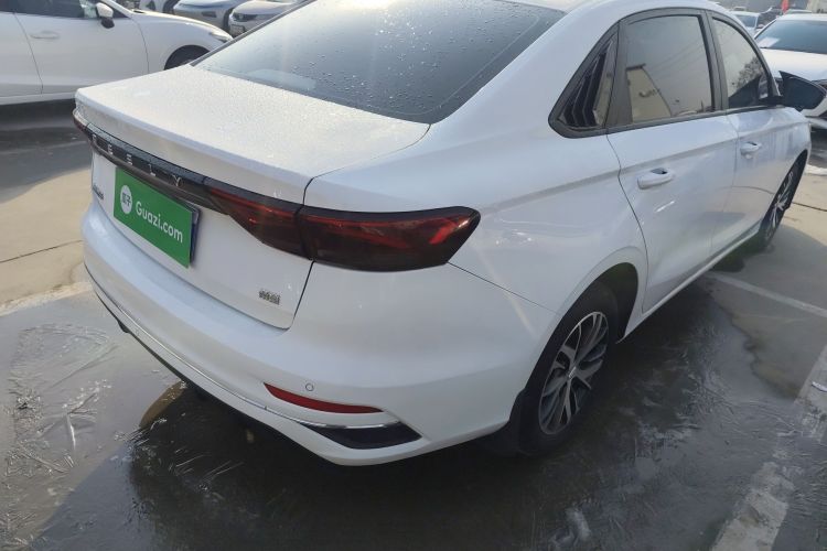 吉利汽车 帝豪 2022款 第4代 1.5L CVT精英型车身外观7