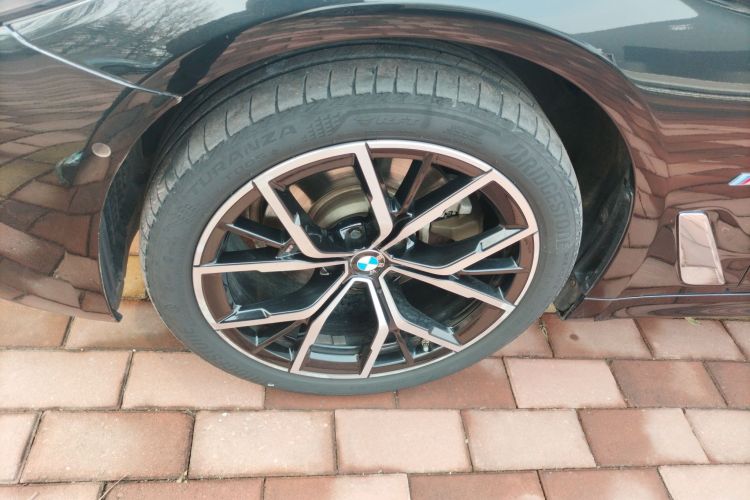 宝马5系 2021款 525Li M运动套装车身外观6001