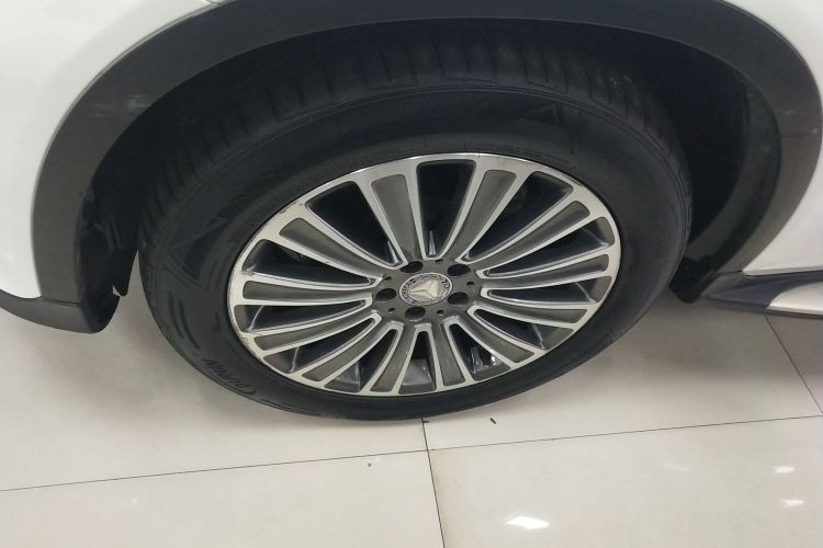 奔驰GLC 2016款 GLC 260 4MATIC 动感型车身外观6007