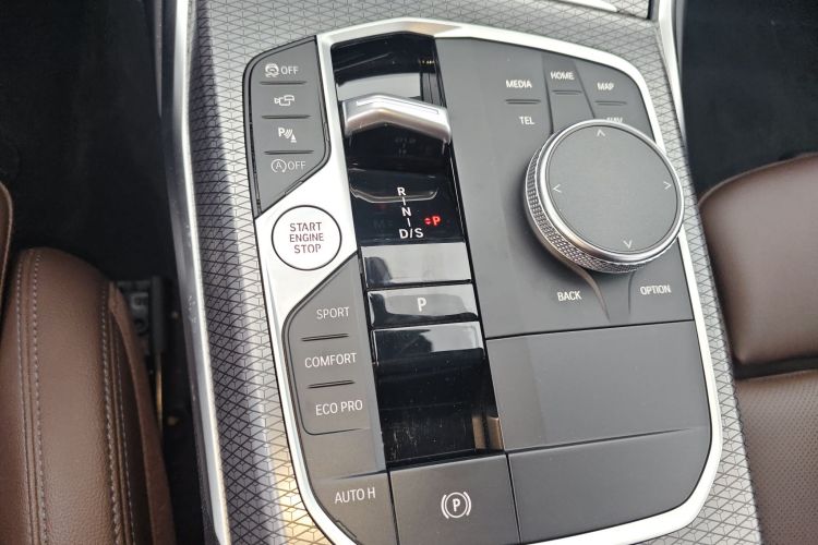 宝马3系 2023款 330i M运动曜夜套装局部细节18