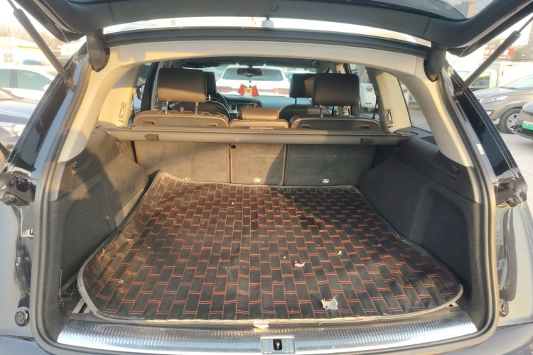 奥迪Q7 2014款 35 TFSI 运动型机舱底盘23