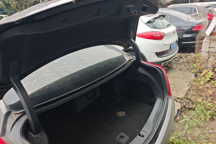 凯迪拉克CT6 2016款 28T 时尚型机舱底盘23