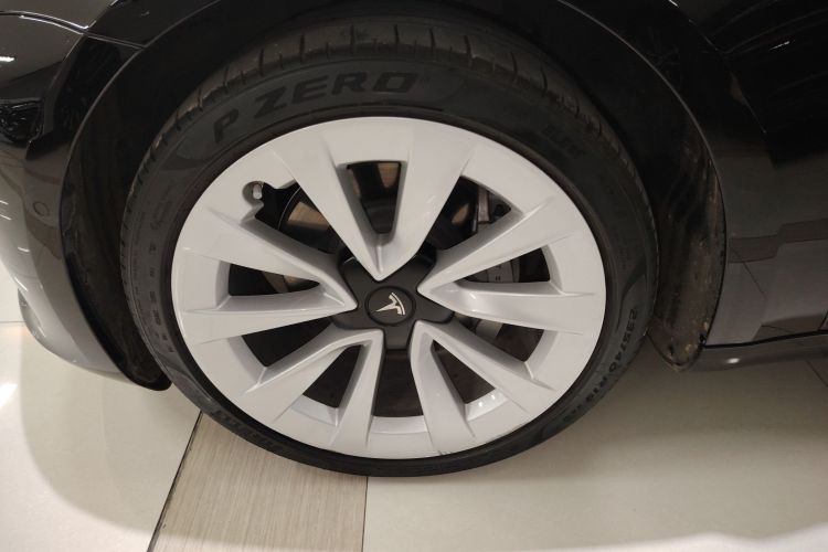 特斯拉 Model 3 2022款 后轮驱动版车身外观6007