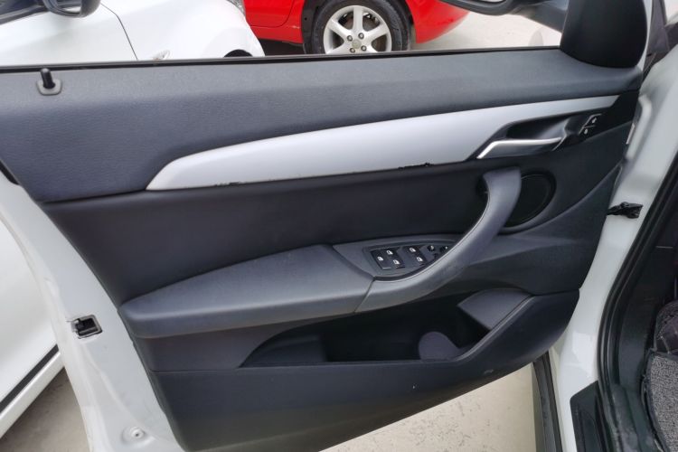 宝马X1 2016款 sDrive18Li 时尚型中控内饰47