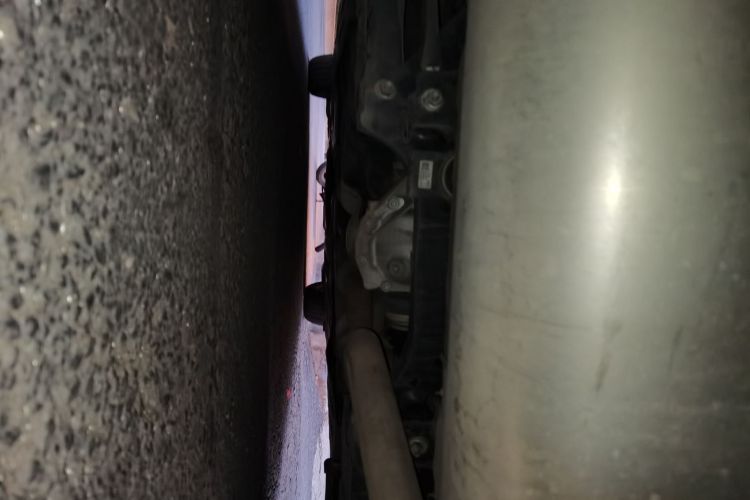 宝马3系 2019款 320Li 时尚型局部细节9009