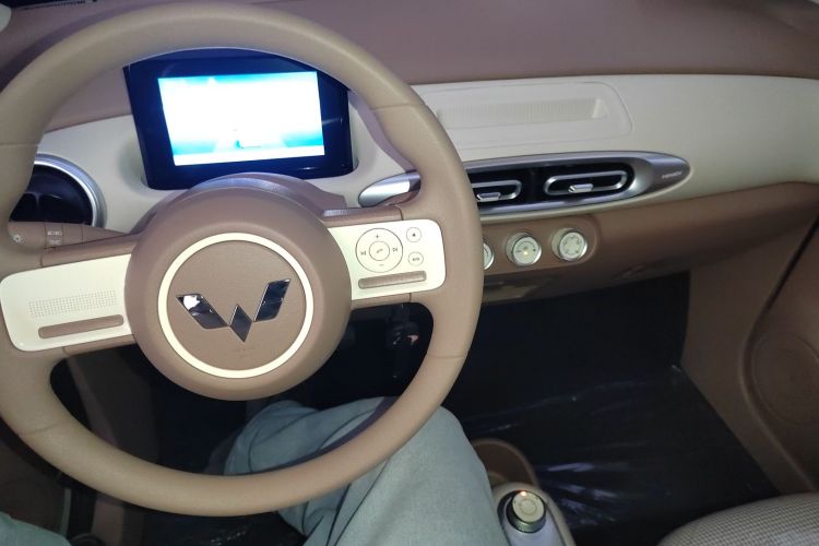 五菱汽车 宏光MINIEV 2025款 四门版 进阶款中控内饰12