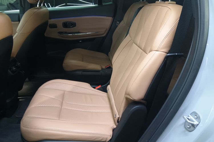 蔚来ES8 2022款 100kWh 六座版中控内饰7004