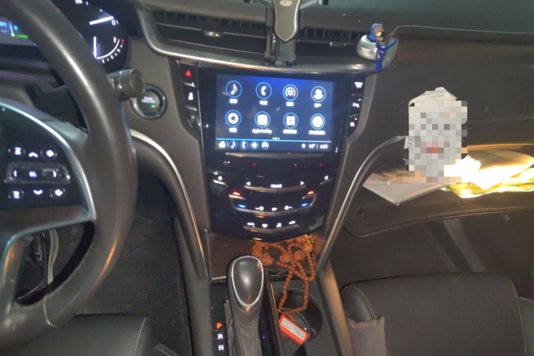 凯迪拉克XTS 2018款 28T 精英型中控内饰16