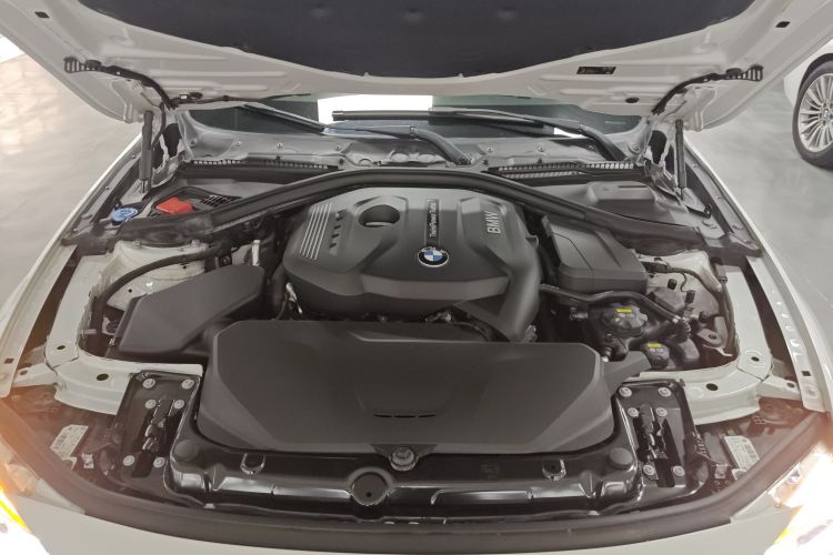 宝马3系 2018款 320Li xDrive 时尚型机舱底盘24