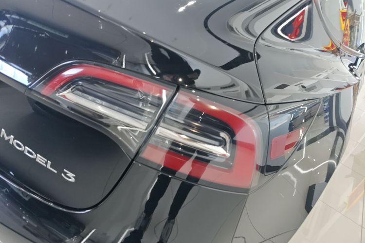 特斯拉 Model 3 2021款 改款 标准续航后驱升级版 3D1车身外观9