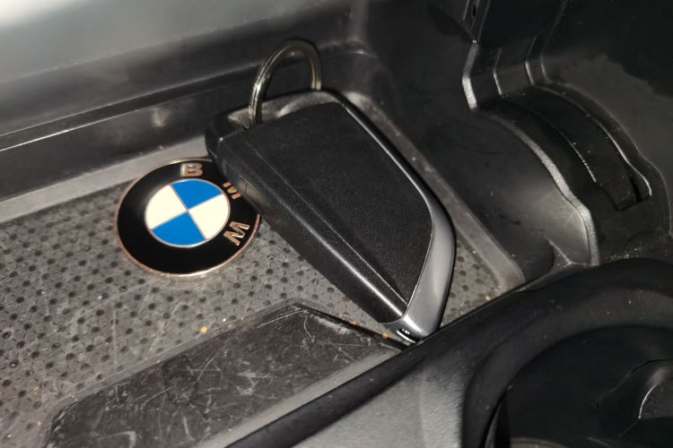 宝马3系 2021款 320Li M运动套装中控内饰7001