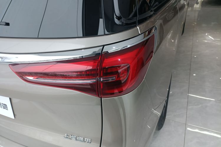 别克GL8 2023款 ES陆尊 舒适型车身外观9