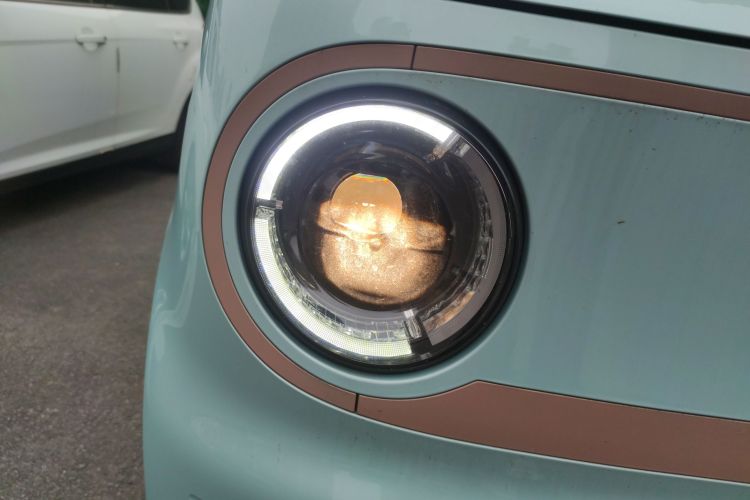 吉利银河 2024款 熊猫mini 200km 耐力熊车身外观8