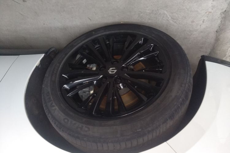 零跑汽车 零跑C01 2023款 525舒享版车身外观6001