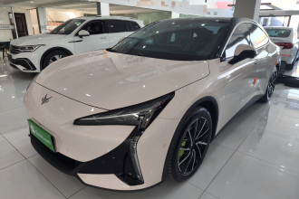 ARCFOX极狐 极狐 阿尔法S5 2024款 560MAX 185kW