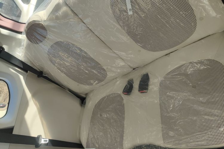 奔腾小马 2026款 222km 萌趣马 Plus中控内饰21