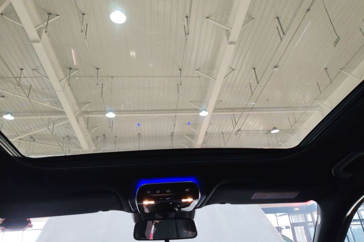 奔驰C级 2023款 改款 C 260 L 运动版 4MATIC局部细节22