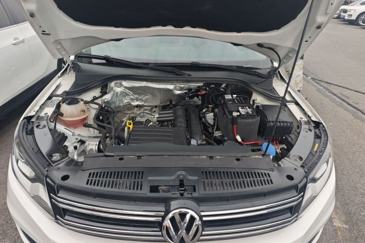 大众 途观 2016款 280TSI 自动两驱丝绸之路风尚版机舱底盘24