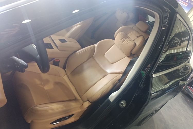 鸿蒙智行 问界M5 2022款 增程四驱性能版中控内饰19