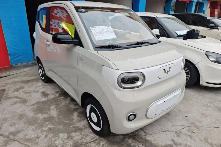 五菱汽车 宏光MINIEV 2024款 第三代 215km 青春版车身外观3