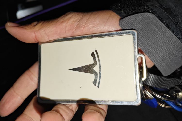 特斯拉 Model Y 2023款 后轮驱动版中控内饰7001