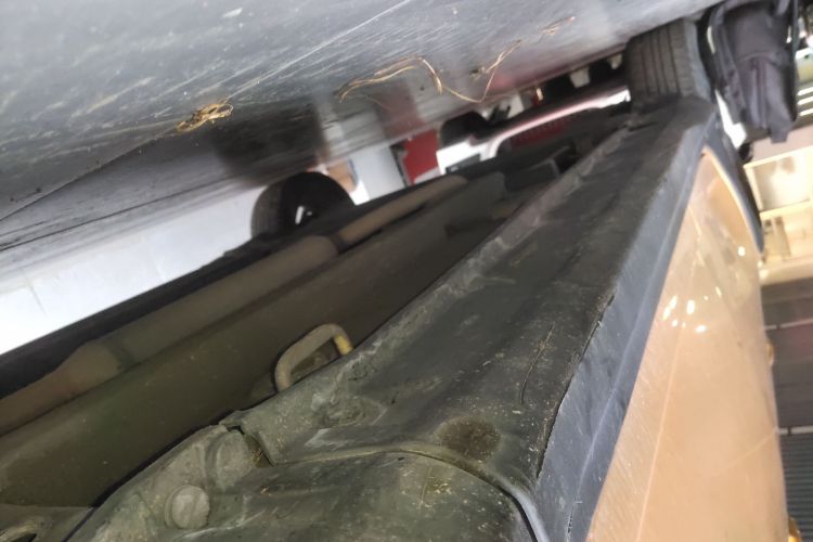 铃木 雨燕 2015款 1.5L 自动限定版局部细节9001