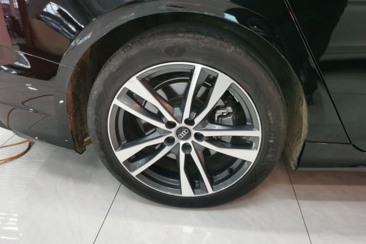 奥迪A6L 2023款 40 TFSI 豪华动感型车身外观6008