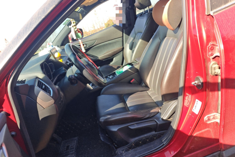 马自达CX-4 2016款 2.5L 自动四驱蓝天激情版中控内饰19