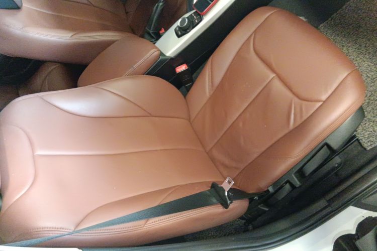 宝马1系(进口) 2018款 118i 领先型局部细节41