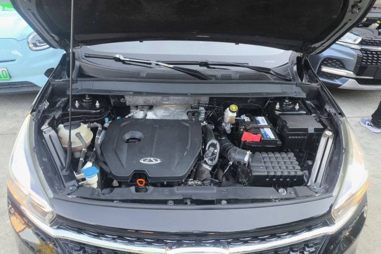 奇瑞 瑞虎7 2018款 1.5T 自动精英版 国V机舱底盘24