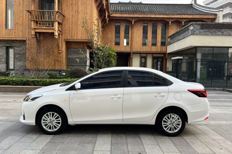 丰田 威驰 2021款 1.5L CVT创行版车身外观4