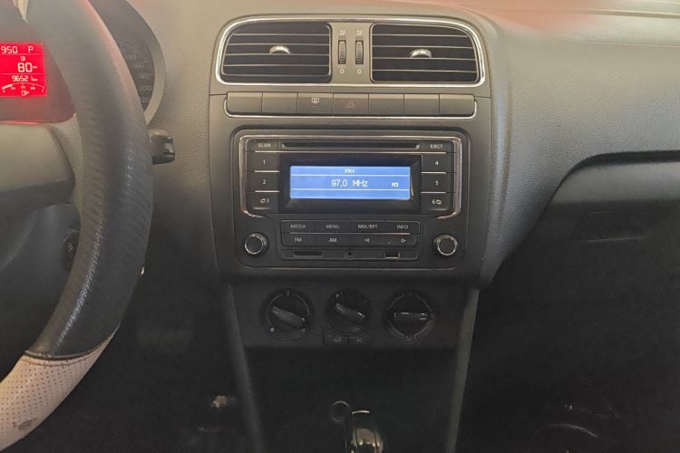 大众 Polo 2013款 1.4L 自动舒适版局部细节16