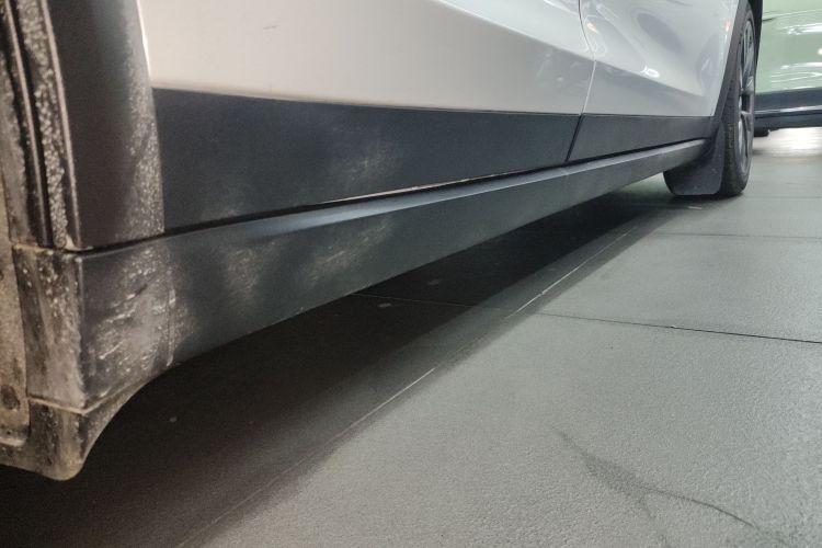 特斯拉 Model X 2023款 双电机全轮驱动版局部细节9001