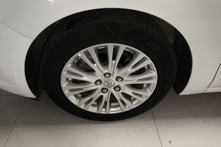 别克 英朗 2016款 15N 自动精英型车身外观6007