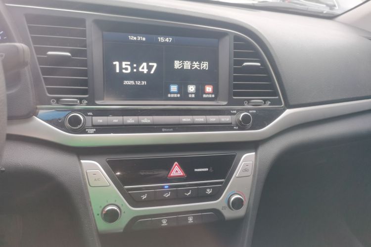 现代 领动 2016款 1.6L 自动智炫·精英型中控内饰16