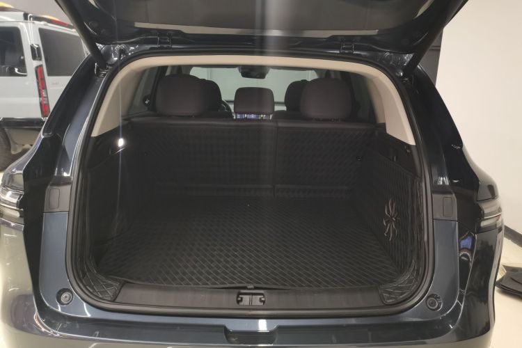 零跑汽车 零跑C10 2026款 605悦享版机舱底盘23