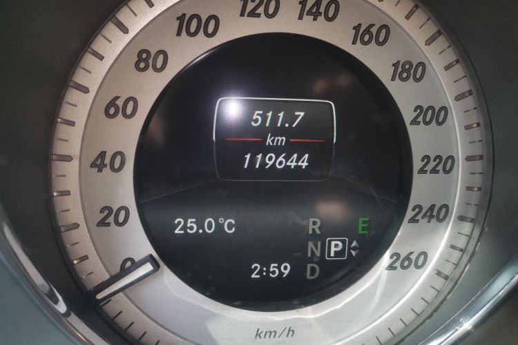 奔驰GLK级 2015款 GLK 300 4MATIC 时尚型 极致版中控内饰15