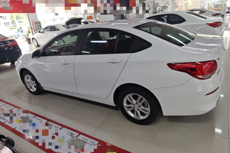 雪佛兰 科沃兹 2019款 320 自动欣悦版车身外观6003